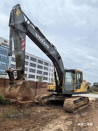 陕西-汉中市二手沃尔沃EC210BLC挖掘机实拍照片