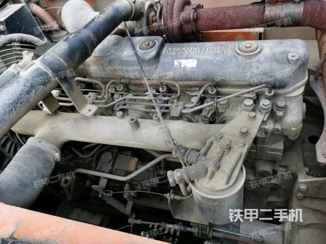 氣門(mén)室蓋螺絲特寫(xiě)(上車(chē)部件) 氣門(mén)室蓋螺絲特寫(xiě)(上車(chē)部件)