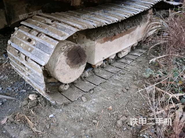 右側(cè)履帶整體(行走機(jī)構(gòu)) 右側(cè)履帶整體(行走機(jī)構(gòu))