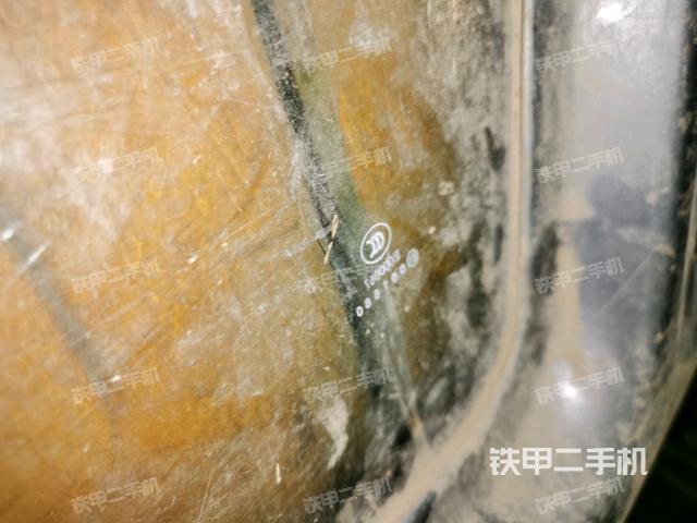 右側(cè)玻璃角標(biāo)(駕駛室部分) 右側(cè)玻璃角標(biāo)(駕駛室部分)