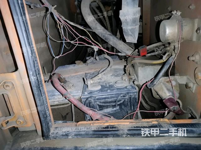 電瓶(大件艙室) 電瓶(大件艙室)
