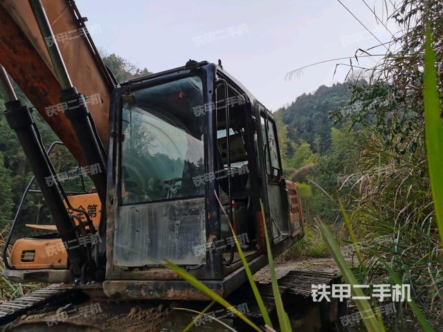 右前45(整機(jī)外觀) 右前45(整機(jī)外觀)