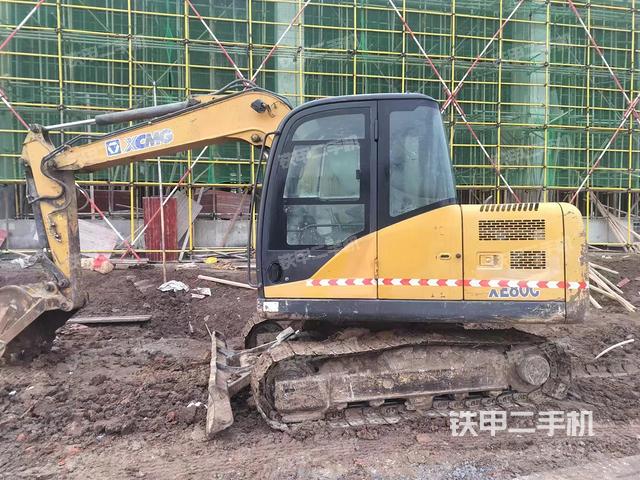 徐工XE80C挖掘机