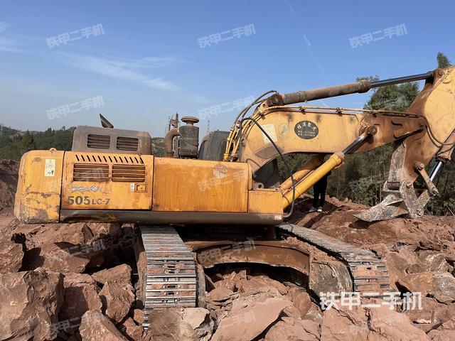 整機右后45°（整機外觀）