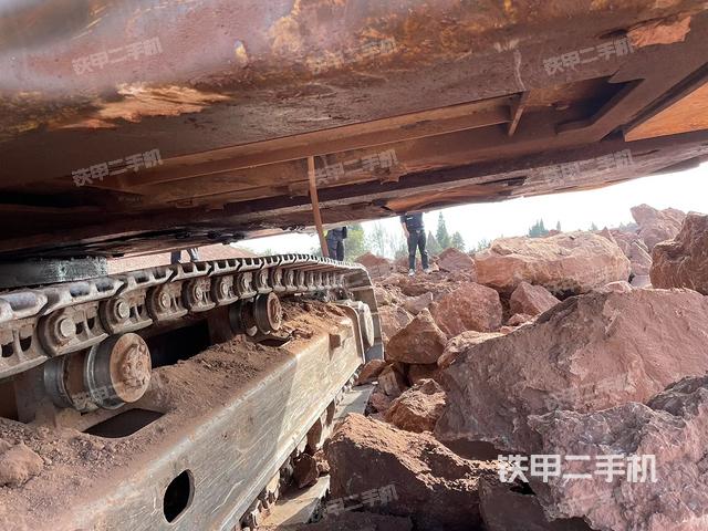 單側履帶整體（整機外觀）