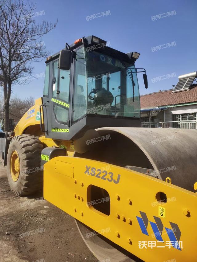 徐工XS203J压路机