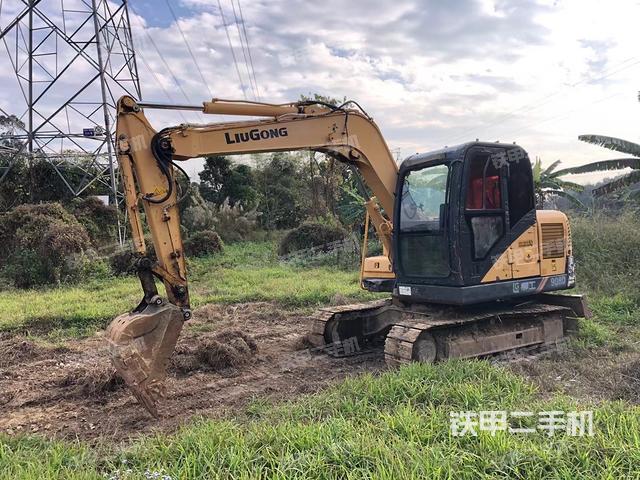 柳工CLG908D挖掘機