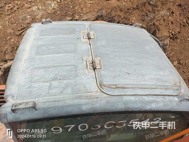 驾驶室顶部（整机外观）