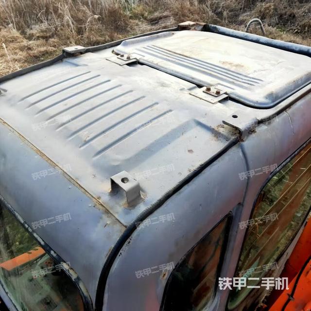 駕駛室頂部（整機(jī)外觀）