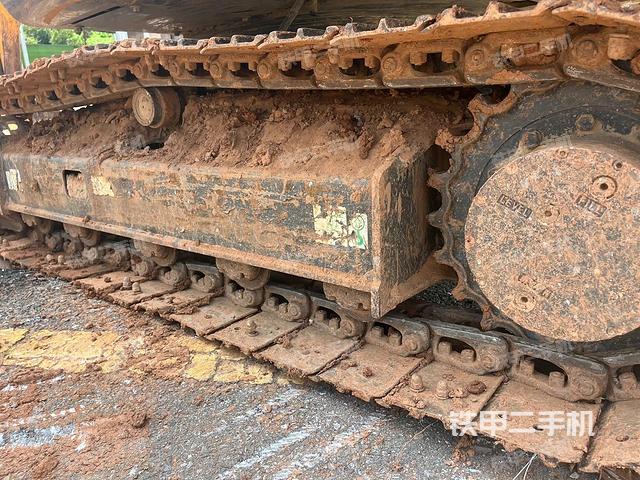 單側(cè)履帶整體（整機(jī)外觀）