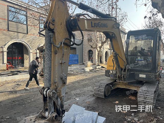 柳工CLG906E挖掘机