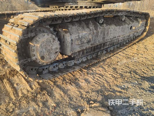 单侧履带整体（整机外观）