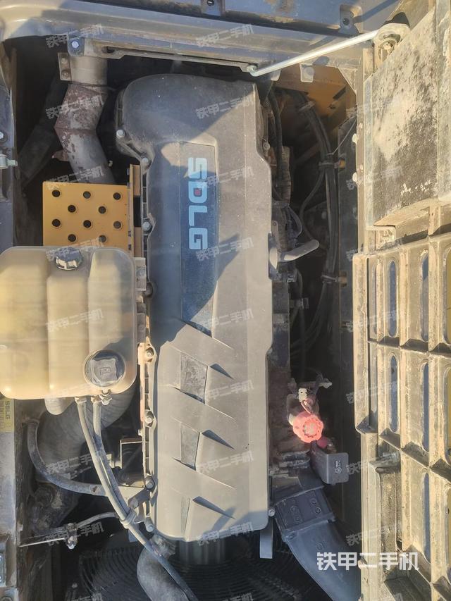 发动机整体俯视（整机外观）