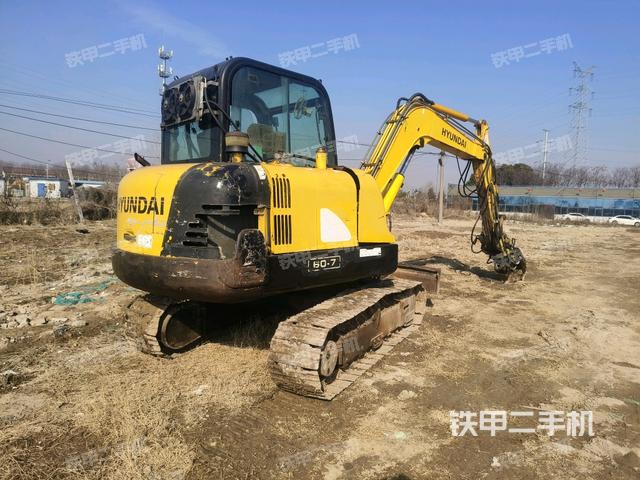 右前45(整機(jī)外觀) 右前45(整機(jī)外觀)
