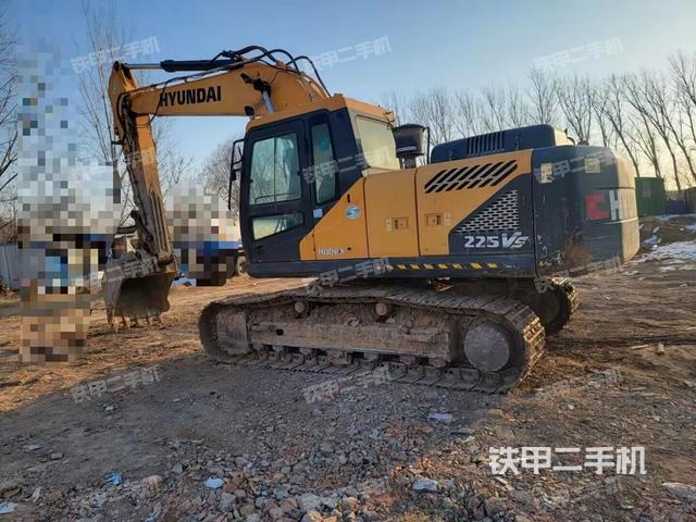 现代R215VS挖掘机