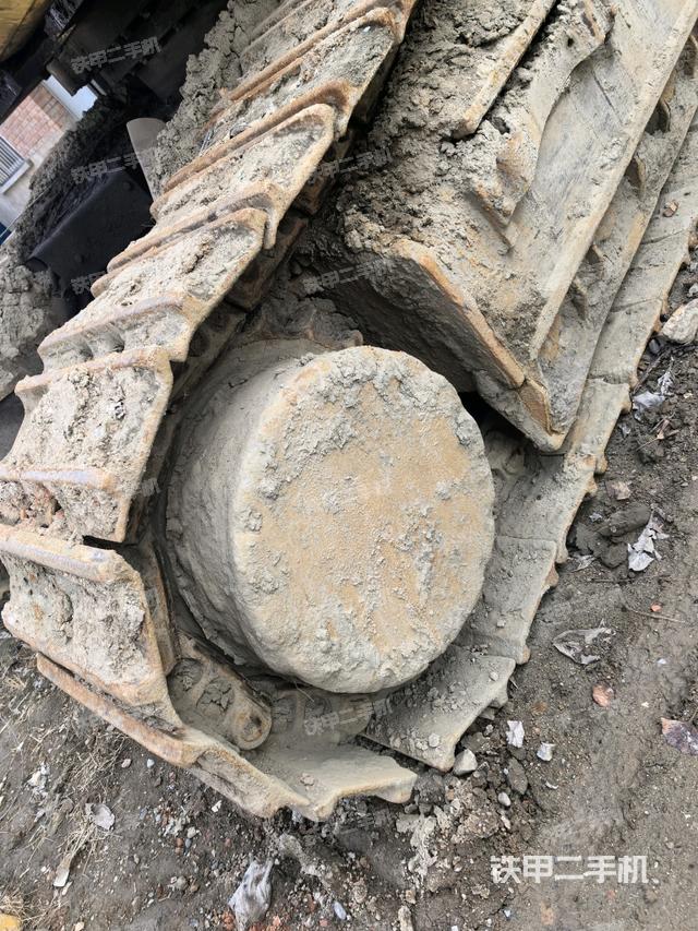 右驅(qū)動(dòng)輪（行走機(jī)構(gòu)）