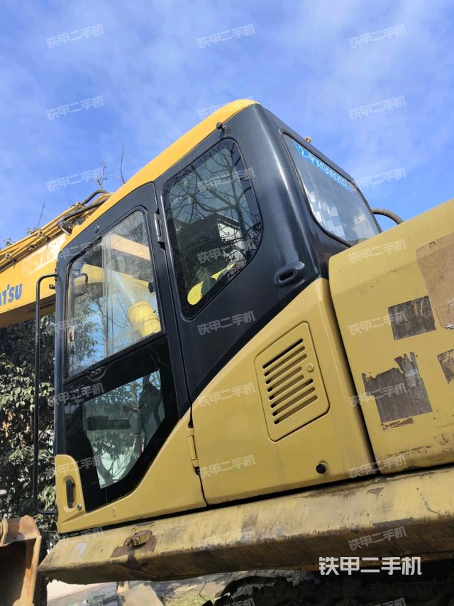 駕駛室左后45度（駕駛室部分）