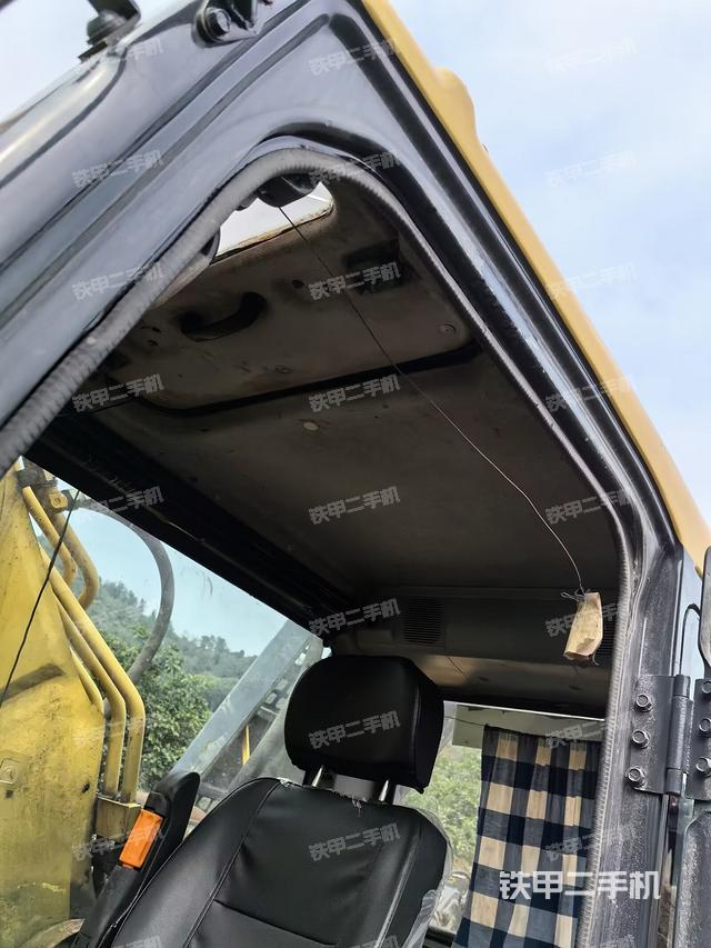 頂棚整體（駕駛室部分）