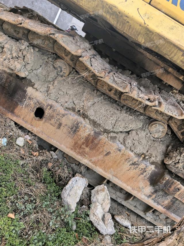 左側(cè)行走馬達(dá)蓋板（行走機(jī)構(gòu)）