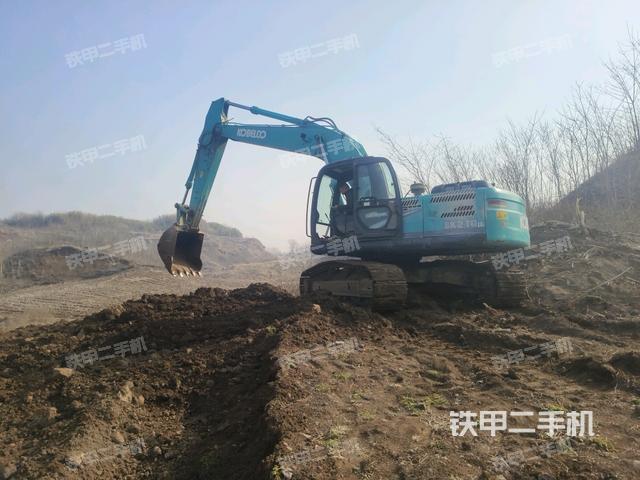 神鋼SK210LC-8挖掘機(jī)
