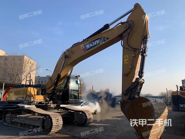 三一重工SY305H挖掘機(jī)