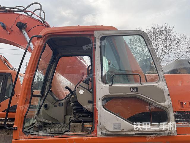 驾驶室整体（整机外观）