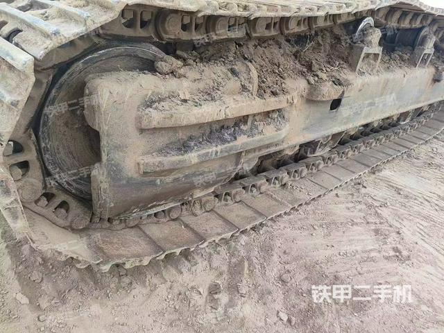 单侧履带整体（整机外观）