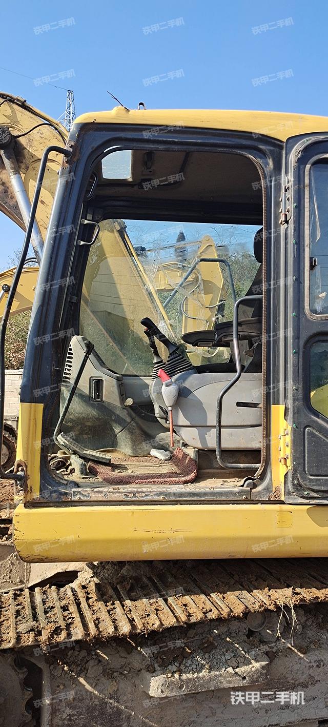 驾驶室整体（整机外观）