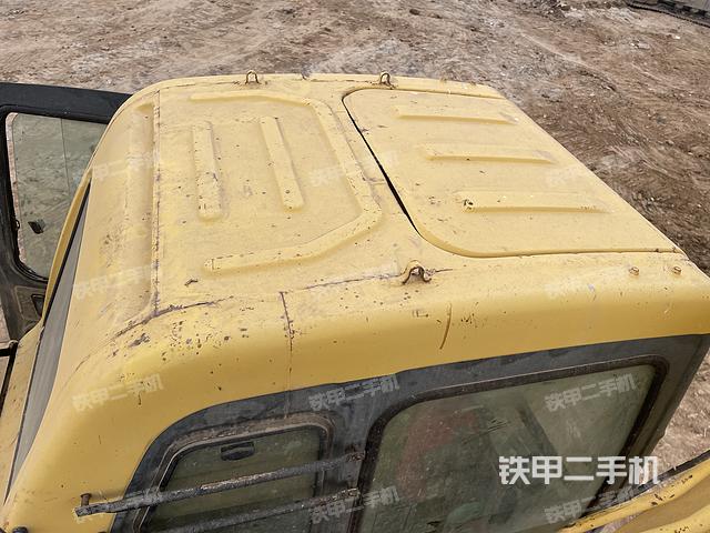 驾驶室顶部（整机外观）