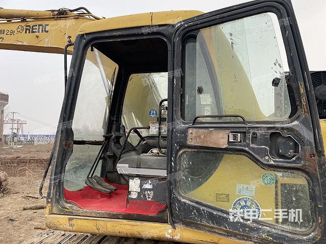 驾驶室整体（整机外观）