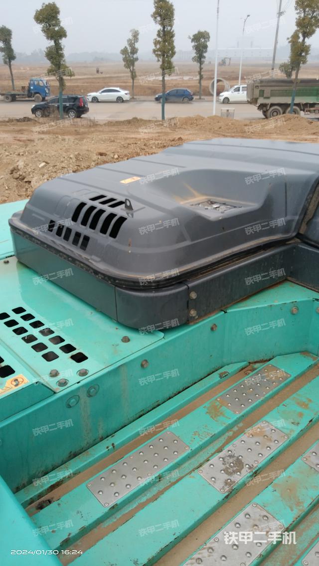 单侧履带整体（整机外观）