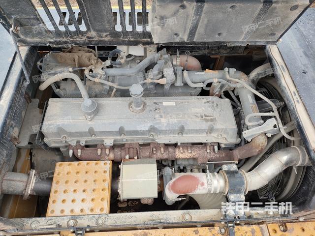 发动机整体俯视（整机外观）