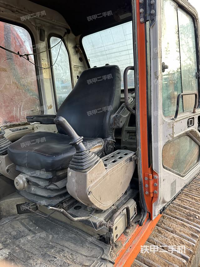 驾驶室整体（整机外观）