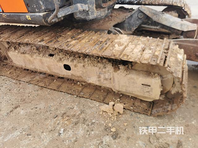 单侧履带整体（整机外观）