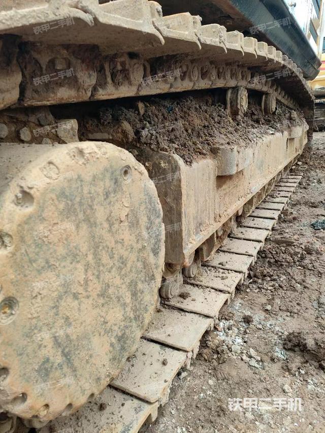 单侧履带整体（整机外观）