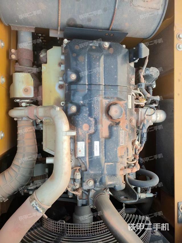 发动机整体俯视（整机外观）