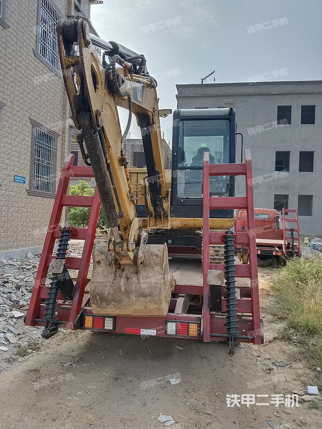 卡特彼勒CAT®305.5E2 小型液压挖掘机