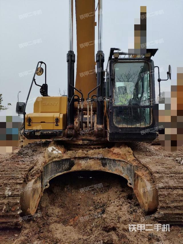 单侧履带整体（整机外观）