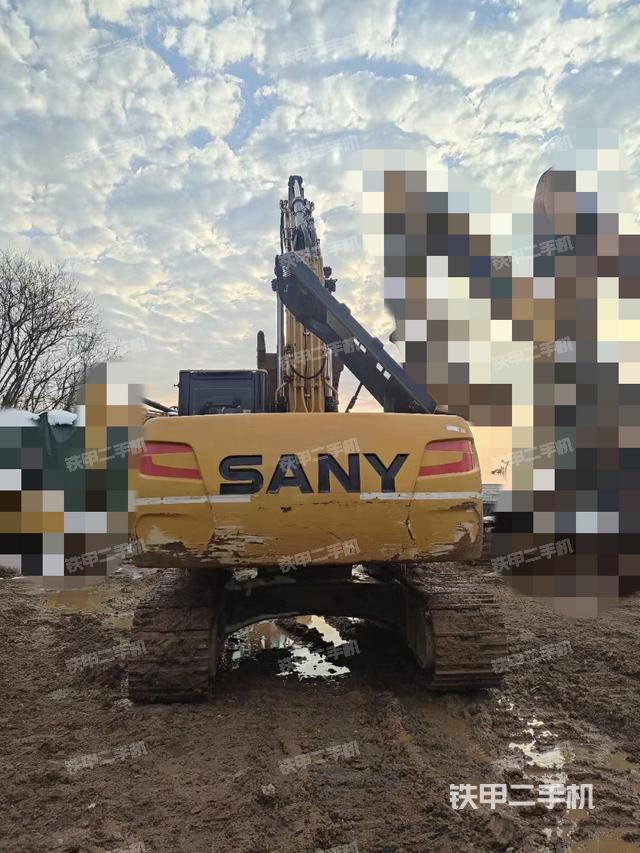 驾驶室整体（整机外观）