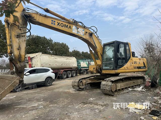 厦工XG822EL挖掘机