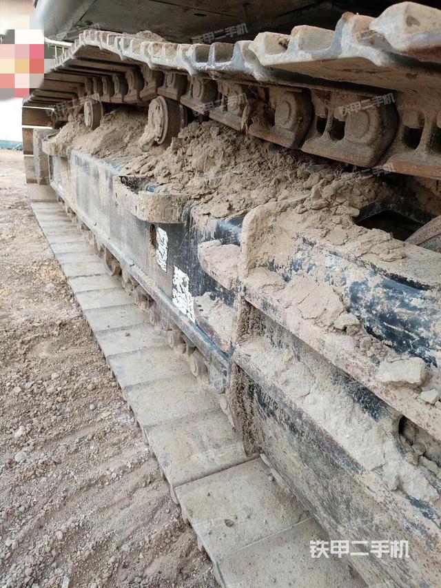 单侧履带整体（整机外观）