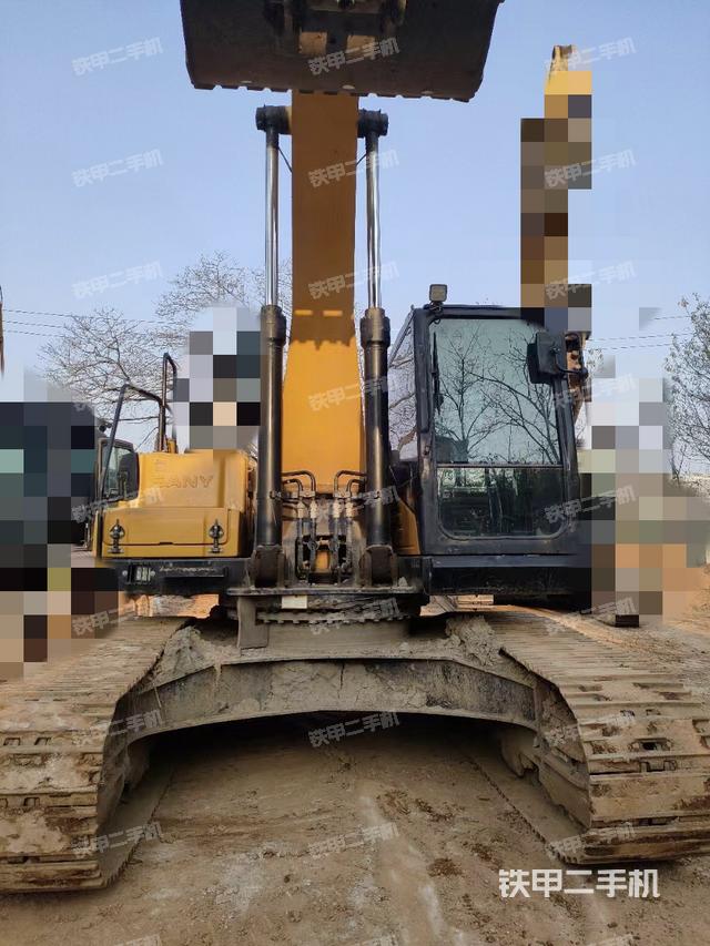 驾驶室整体（整机外观）