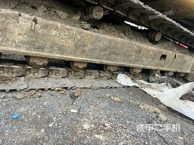 单侧履带整体（整机外观）