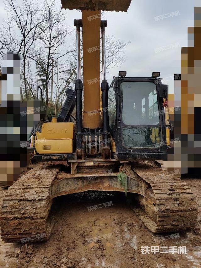 驾驶室整体（整机外观）