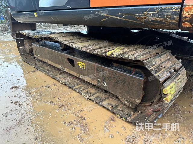 单侧履带整体（整机外观）