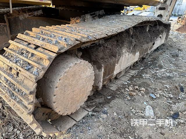 单侧履带整体（整机外观）