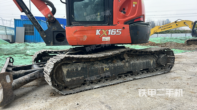 单侧履带整体（整机外观）