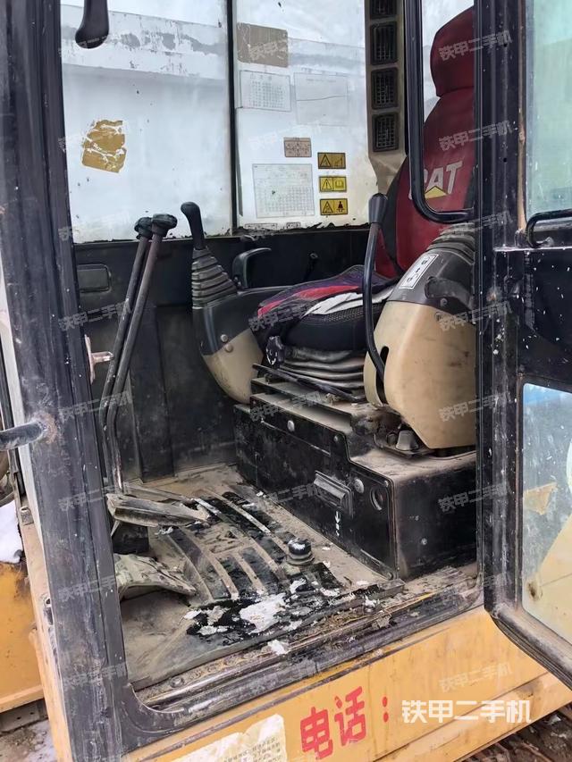 驾驶室整体（整机外观）