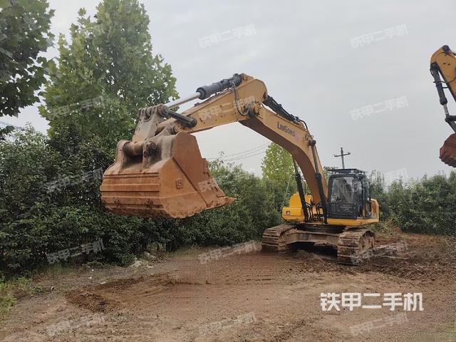 柳工CLG938EHD挖掘机