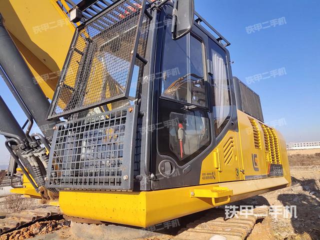 驾驶室整体（整机外观）